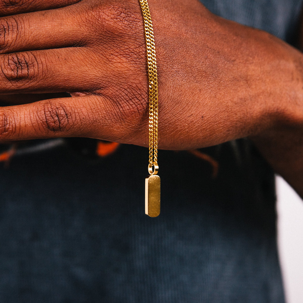 Axis (Gold)